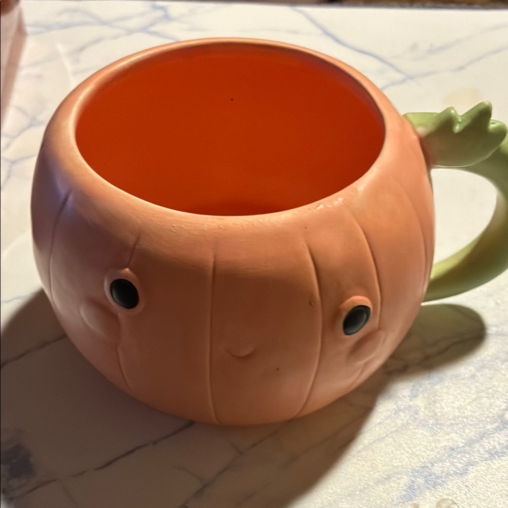 Pumpkin-Themed Orange and Green Mug & squash cheese spreader. Both are NWT’s.